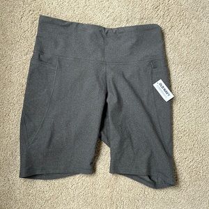 Old Navy High Rise Bike Short, Large